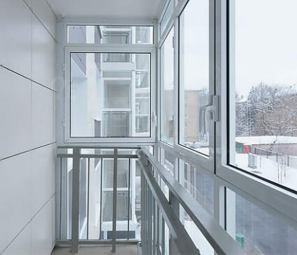 Монтаж балкона зимой
