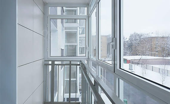 Монтаж балкона зимой