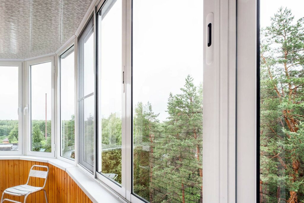 Алюминиевые рама окна балкон